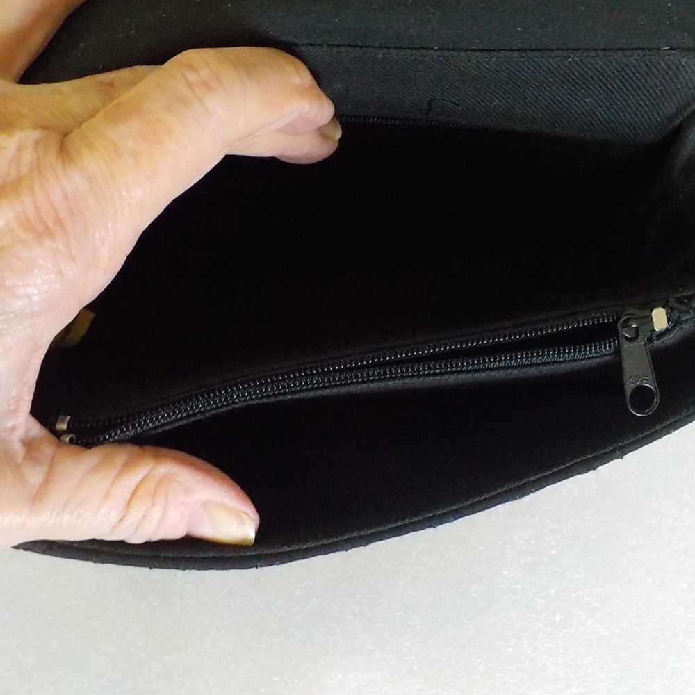 Tosca Black Fabric Shoulder Bag - Picture 6 of 8